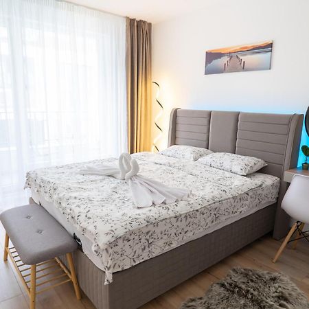 New Modern & Cozy Apartment With Free Parking Varna Exterior foto